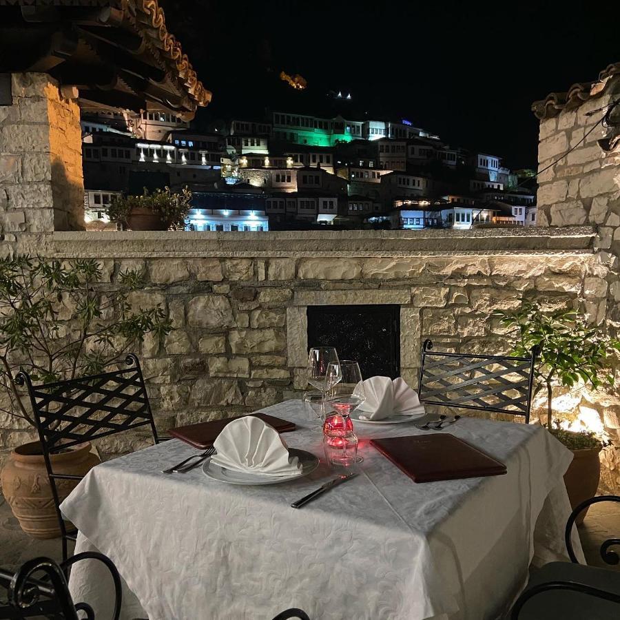 Boutique Hotel Muzaka Berat Esterno foto