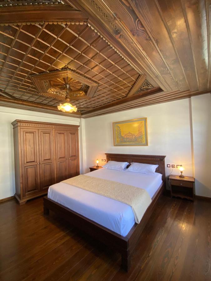 Boutique Hotel Muzaka Berat Esterno foto