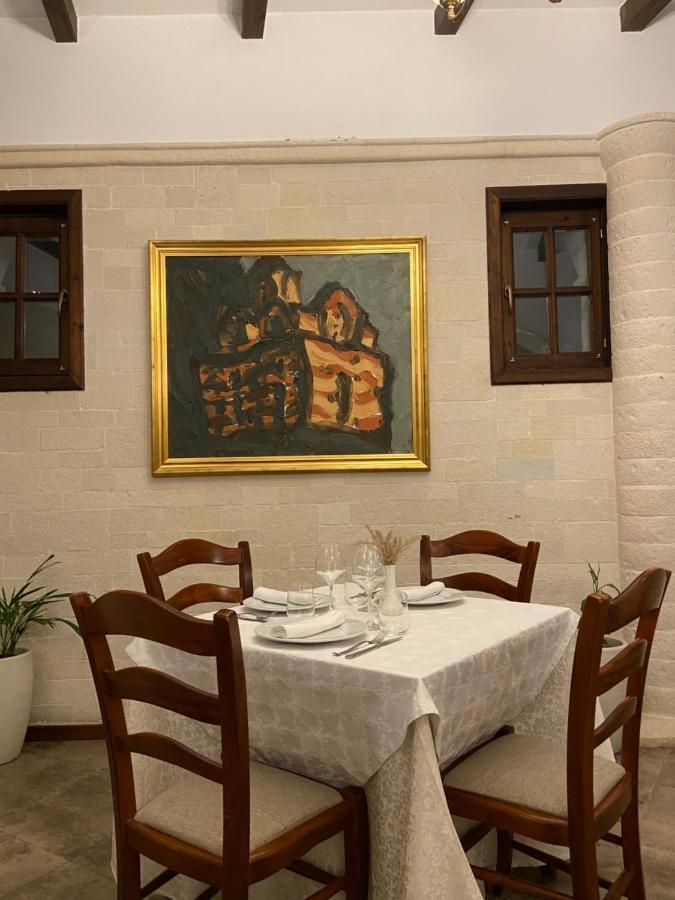 Boutique Hotel Muzaka Berat Esterno foto